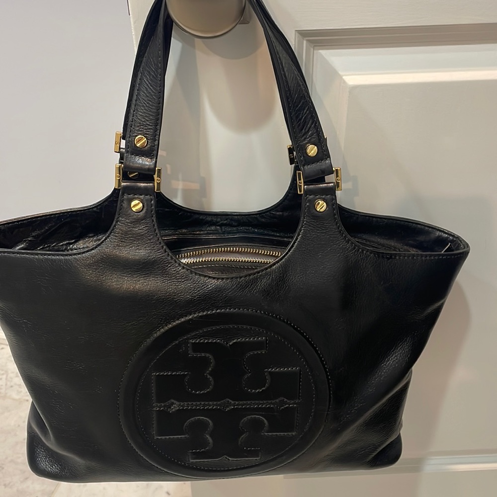 Tory Burch Black Leather Shoulder Bag